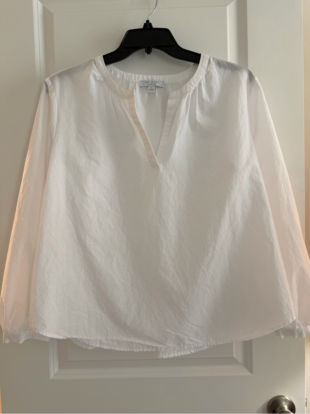Ann Taylor White Split-Neck Tunic Top